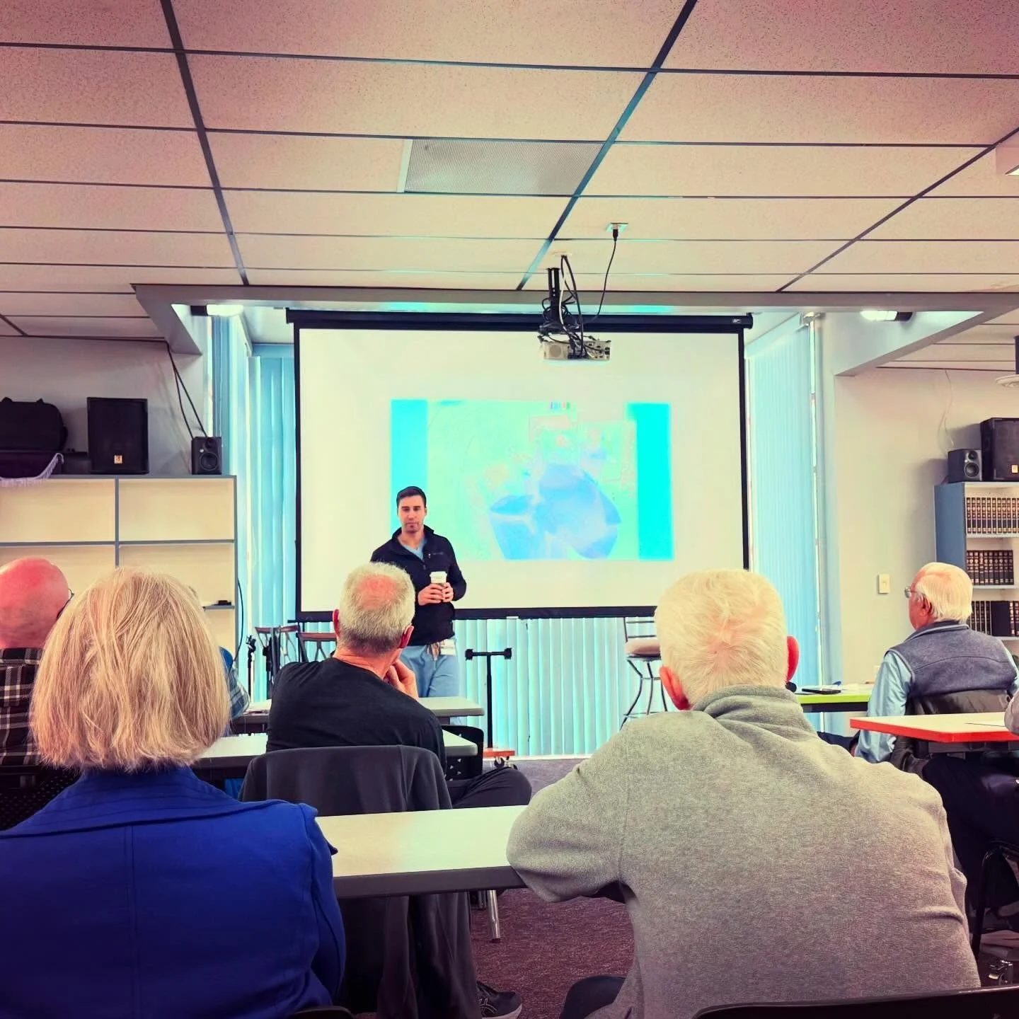 Dr. Mian speaking to a Parkinson's support group